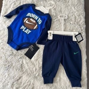 NWT Born To Play Nike 2 Piece Set for boys Size 3M